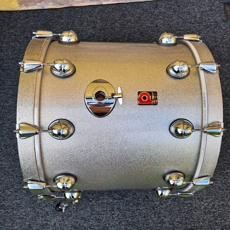 Cassa Premier Genista 20x18"