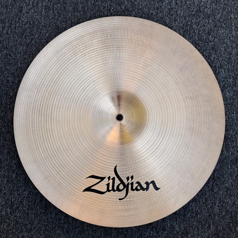 Thin Crash Zildjian Avedis 15"