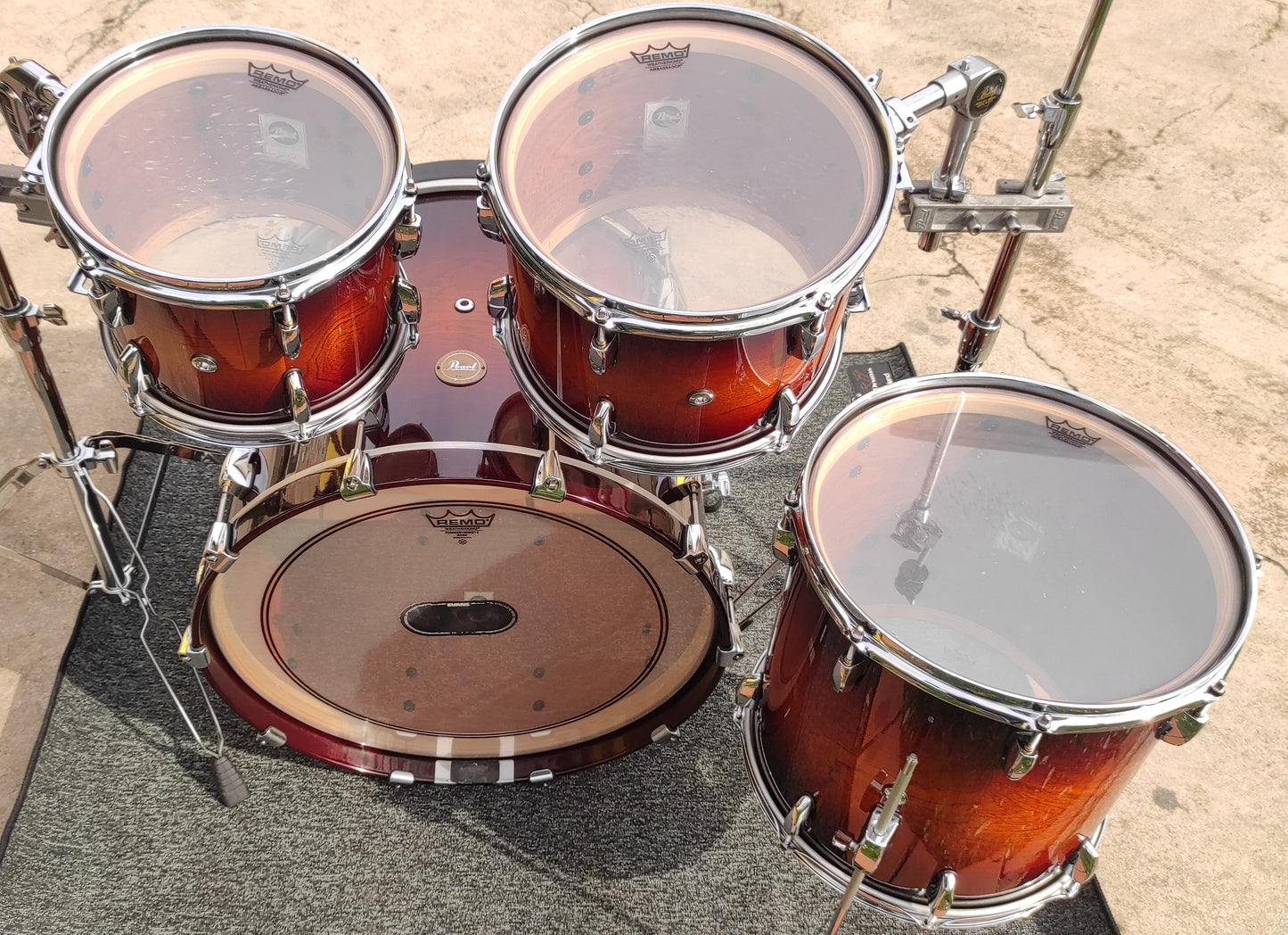 Pearl Export acoustic drum kit