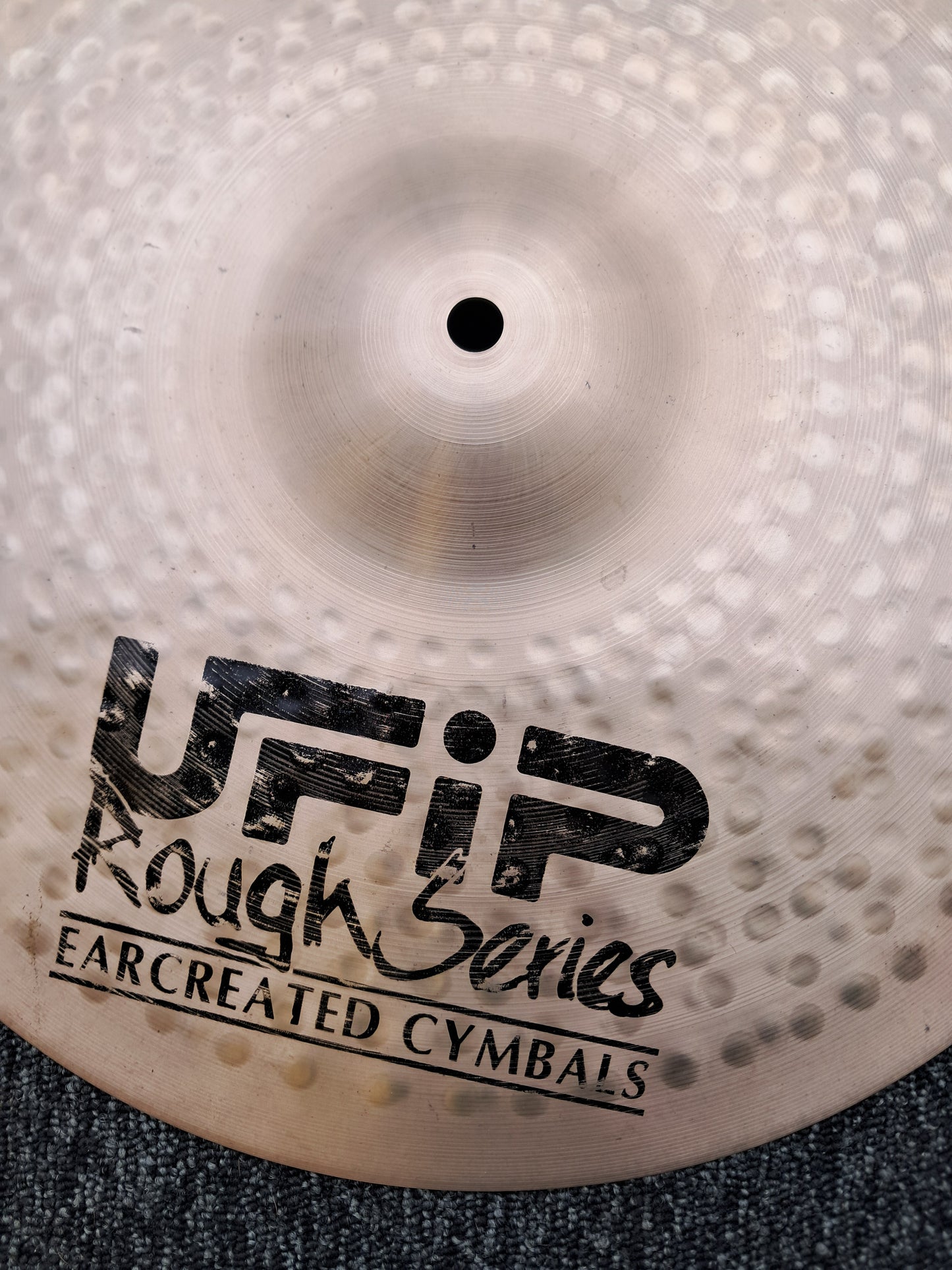 Crash UFIP Rough 16"